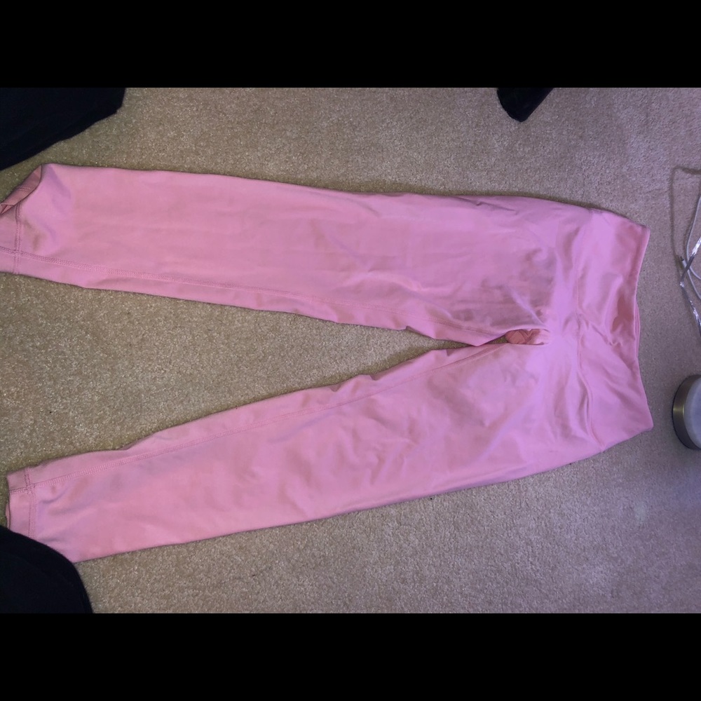 Light pink athletic leggings